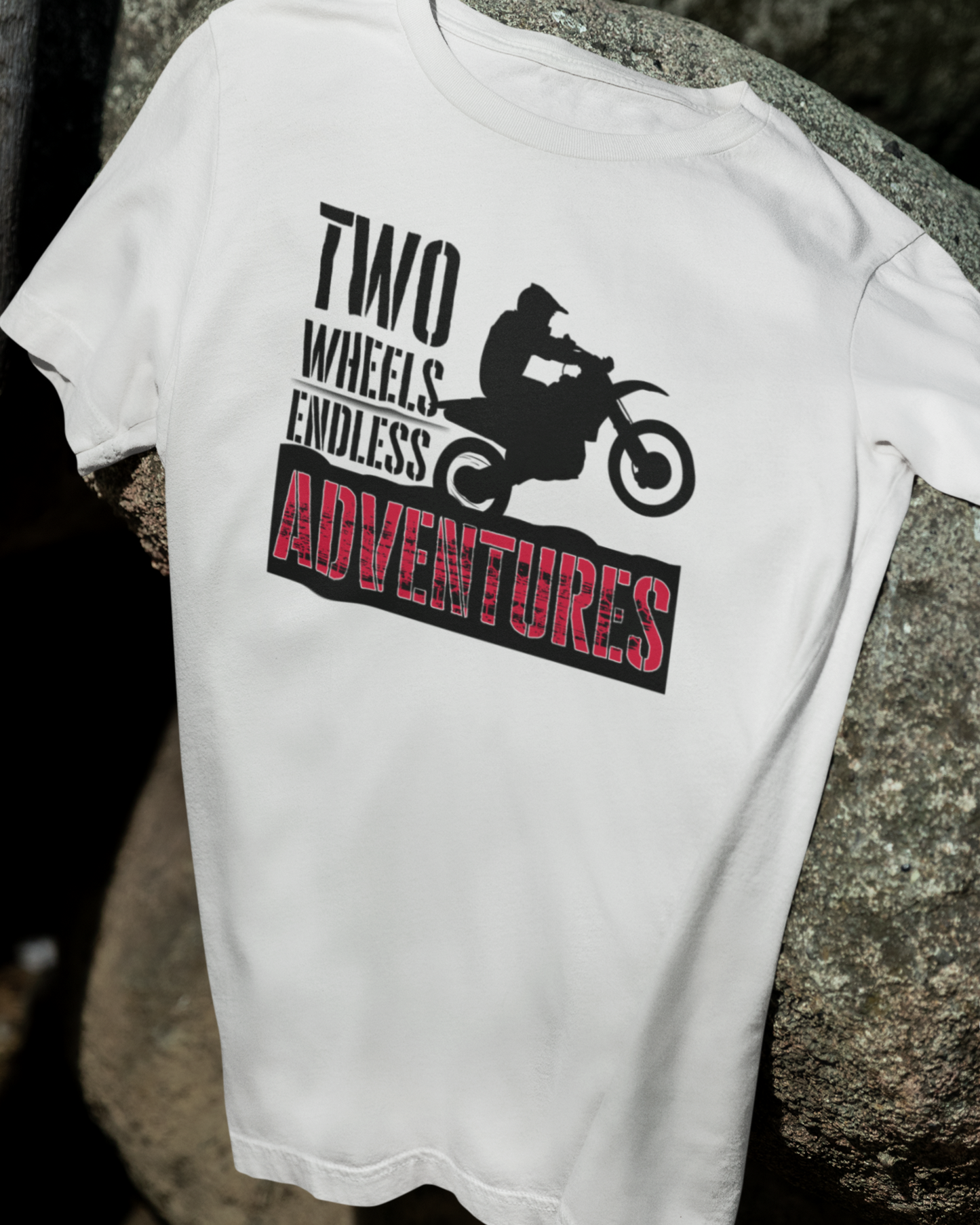 Two Wheels Endless Adventures टी-शर्ट