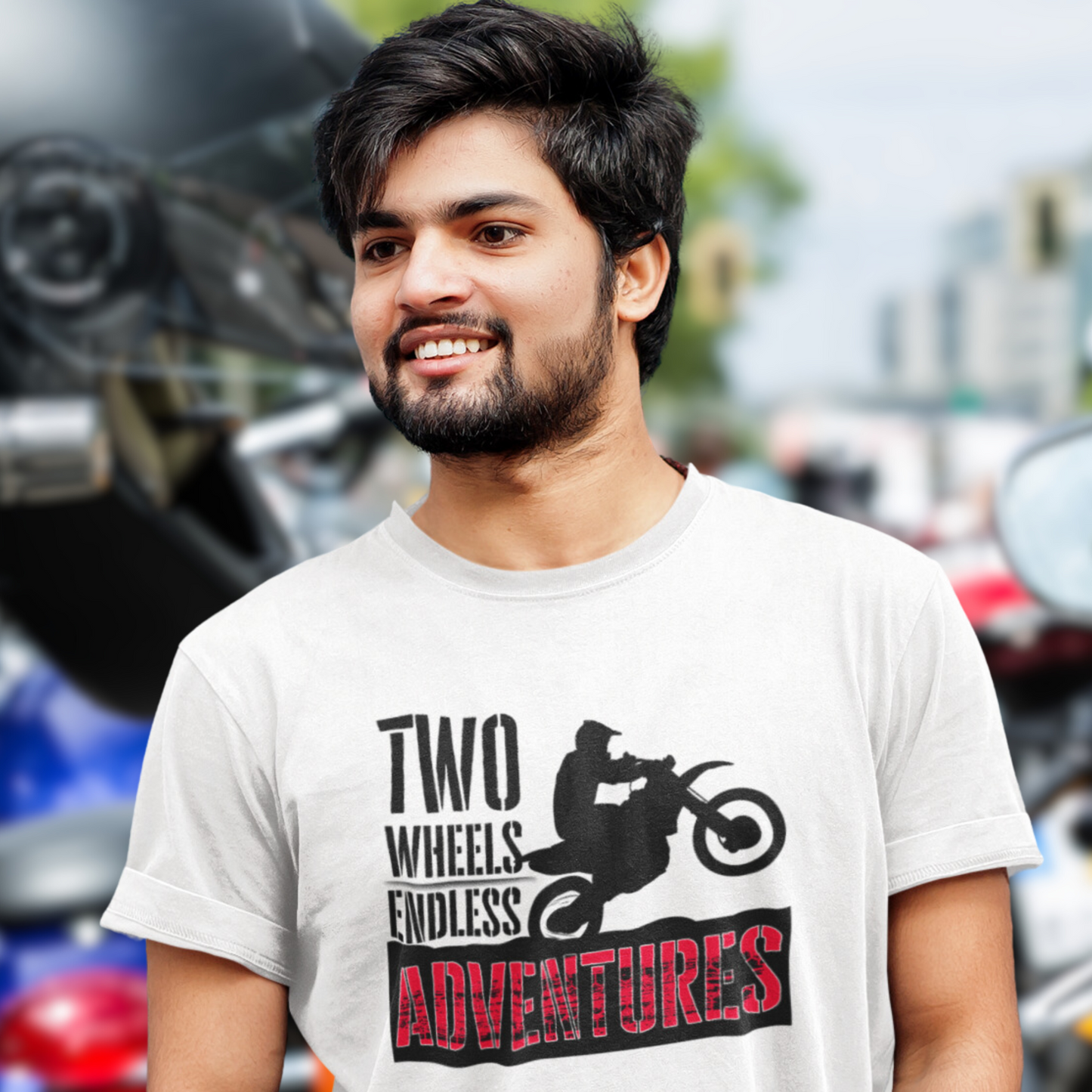 Two Wheels Endless Adventures टी-शर्ट